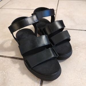 Vans Black Colfax Sandals Size 8